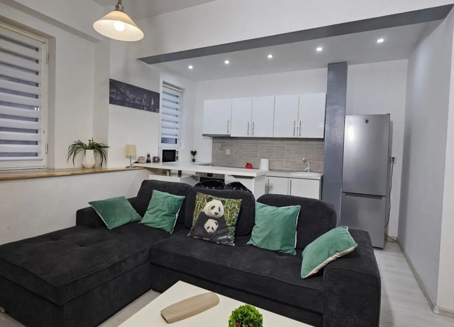 White Apartment By Hilton II Bukarest